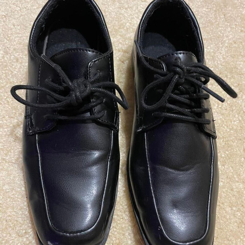 Boys Black Oxfords Size 3Y